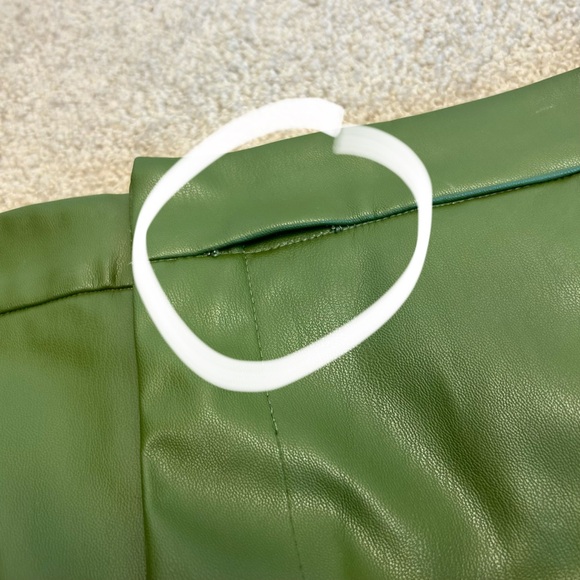 Zara Green high-rise faux leather pleather straight bootcut pants vegan XS - Picture 15 of 16